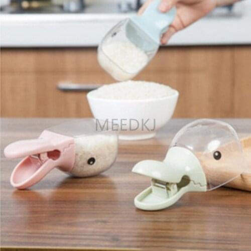 1pc multifunctional duck head plastic rice shovel sealing clip household kitchen utensils artifact cute little spoon