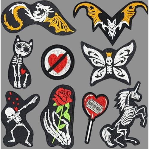 Bike Bat Cat Skull Skeleton Patches Embroidery Stripe on Clothes Iron on Punk Style Sticker Diy Rose Appliques Garment Accessory
