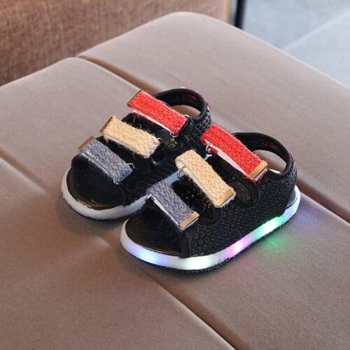 2021 Summer fashion childrens slippers boys and girls indoor and outdoor soft soles non-slip baby web celebrity luminous shoes