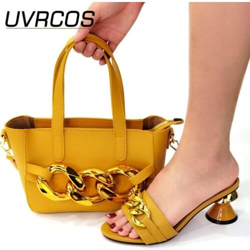 2021 New Arrivals Italian design Ladies Pumps Shoe Low Heels African Sandals Heels Yellow Color Wedding Shoes and Bag Set