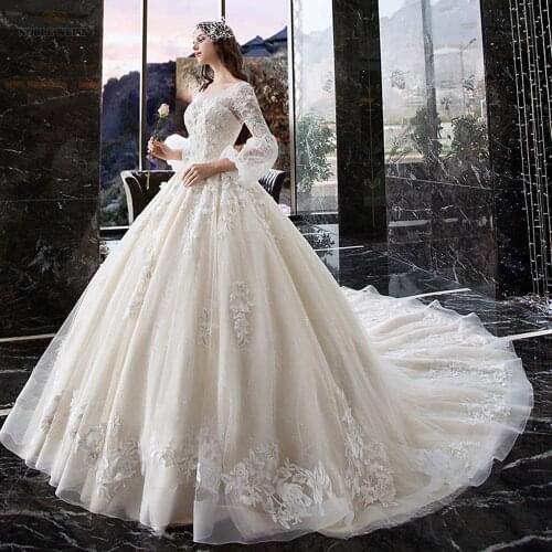 Ball Gown Wedding Dresses for Women O-Neck Appliques Wedding Gowns Court Train Customize Bridal Dresses With 3/4 Sleeves