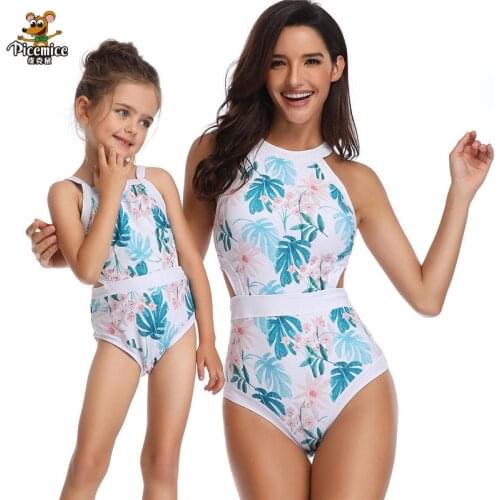 Mommy And Me Swimsuits Stripe Family Matching Swimwear Sets Beach Sexy Mom And Daughter Bikini Clothes Family Look Outfits