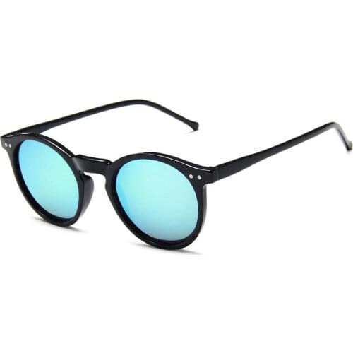 Rivets Shades Female Oversize Sunglasses Men Women Brand Design Gradient Sun Glasses Driving Goggles gafas de sol mujer Male