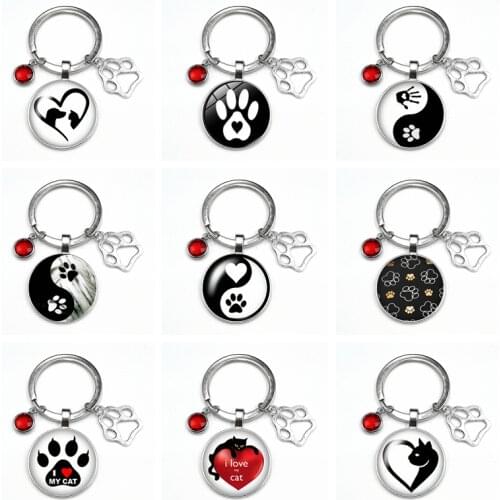 1PCS 2020 New 8 Color Jewelry Cute Cat Paw Dog Paw Metal Model Fashion Jewelry Alloy Keychain Glass Convex Charm Pendant Gift