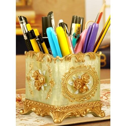 Fashion penholder receptacle box lovely creative makeup brush barrel Nordic inswind personality penholder resin ornaments