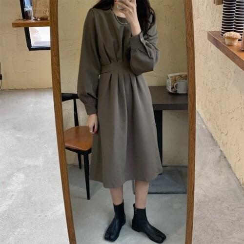 Womens French Vintage Fairy Slim Body Brown Dresses Round Neck Temperament Dress 2021 New Fall Woman Solid High Waist Dresses