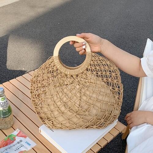 Summer Straw Handbag Wooden Handle Totes Bag Large Capacity Beach Bag Vacation Hollow Net Bag Seaside Woven Round Hand Clutch