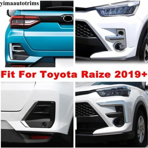 Front Bumper Fog Lights Lamps Frame / Eyelid Eyebrow Stripes Cover Trim ABS Chrome Exterior Kit For Toyota Raize 2019 - 2021