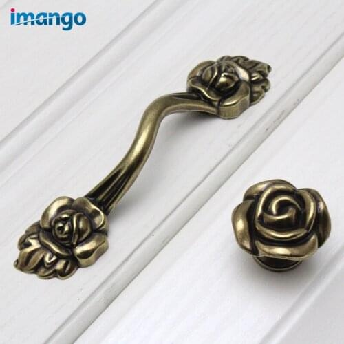 Classical Bronze Handle Furniture Knob Wardrobe Drawer Handle Cabinet Door Pull Bronze Rose-shaped Single Hole and 96 Mm Spacing