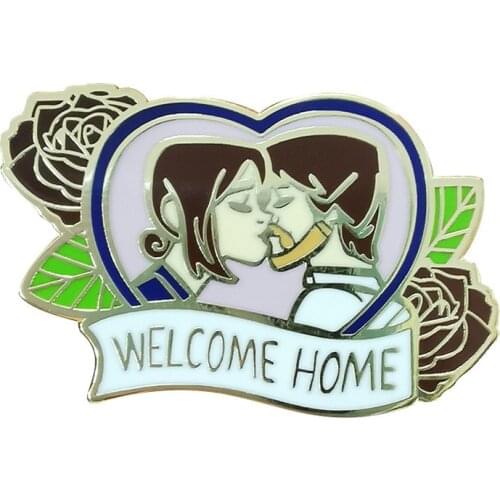 HOSENG Enamel Kissing Cartoon Movie Brooch Romantic Dress Badge Pink Alloy Vintage Lapel Jewelry Birthday Gift HS_400