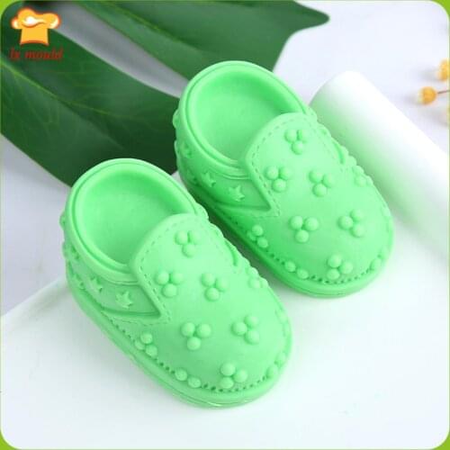 LXYY 3D SILICONE BABY BOOTIE SHOE MOULD CUPCAKE CAKE RESIN Candle POLYMER CLAY SOAP