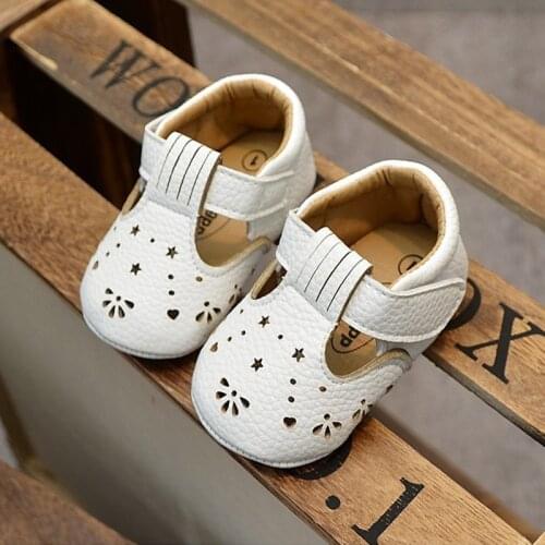 Baby Shoes Hollow Breathable First Walker Non-slip Soft Sole Toddler Children Prewalker Baby Fashion Sandals Kids Accessroies