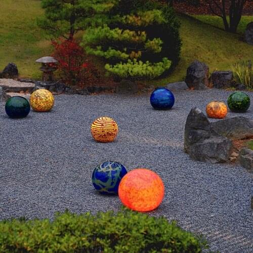 Contemporary Multi-Color Niijima Float Series Murano Glass Balls Big Bold Colored Ball Sculpture for Home Garden Decoration