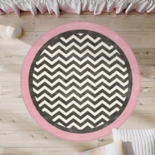 Pembe Çocuk Odası Halısı gri beyaz çizgili