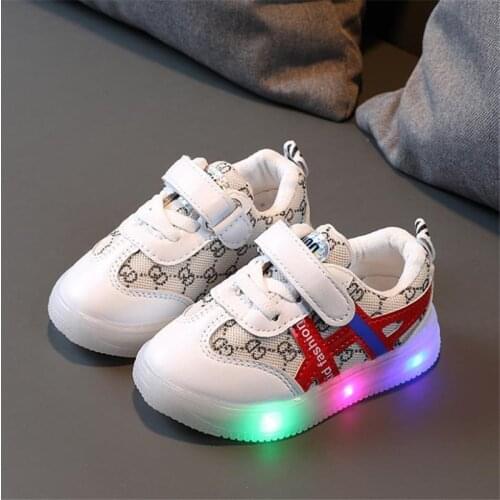 Disney new private light shoes childrens shoes flash child baby soft bottom children children bring a light shoe
