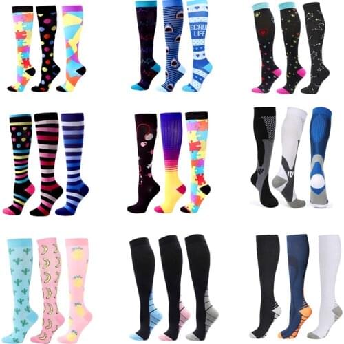 Dropship Compression Socks Fit For Medical Edema Diabetes Varicose Veins Knee High Stockings Atheletic Sports Socks Men Women
