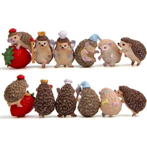 Miniature Figurines Doreen Box China