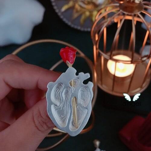Jewelry prince rose heart brooch stereo enamel retro alternative atmosphere female plants