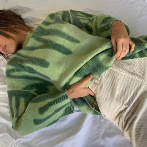 Elegant Green Striped Sweaters Women Print Oversized Pullovers O-Neck Loose Long Streetwear Warm Outerwear Lazy Wind Female Tops