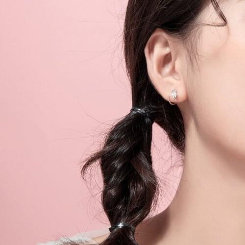 Leaf Rotating Hoop Earrings Spring For Women Korea Fashion New Trendy Simple Vintage New Geometric Student Girl Jewelry BOYULIGE