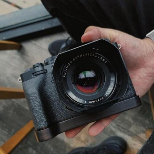 For FUJI FUJIFILM X-T4 XT4 XT-4 Battery slot open wooden Quick Release Plate QR Camera Holder Bracket Hand Mount Grip