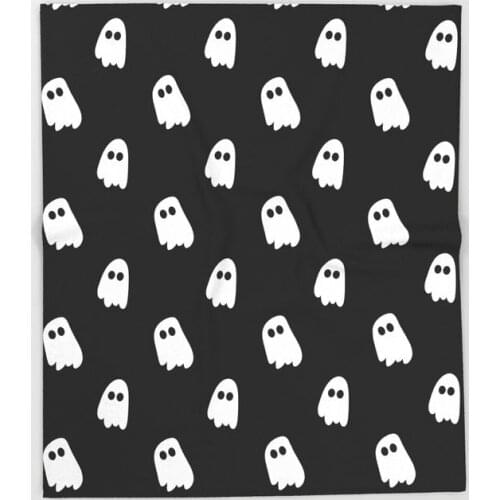 Black and White Ghosts Throw Blanket Portable Soft Sofa Blanket Warm Microfiber Flannel Blankets for Beds