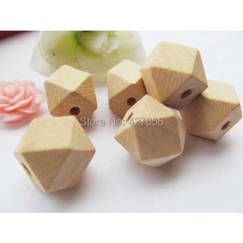 200pcs 15mm Unfinished Faceted Natural Wood Cubic Spacer Beads Pendant Charm Finding,14 Hedron Geometricf Figure Wooden Beads