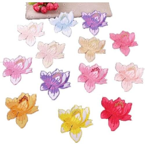 12pcs/lot Polychromatic lilies patches iron on patches clothes stickers badges DIY embroidered patches for clothes decoration