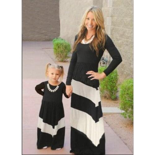 2018 parents in Europe and the hot style black and white contrast color stripe black womens clothing foreign trade dress parent