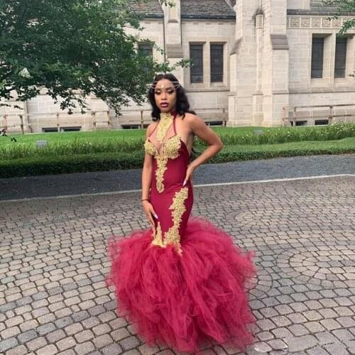 Sexy Halter Mermaid Prom Dresses With Gold Appliques Sleeveless Tiered Tulle Skirt Long Cocktail Dress Backless Party Gowns