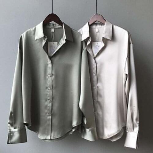 Korean Style Blouses for Women Long Sleeve Satin Silk Shirt Oversized Casual Loose Vintage Clothes Womens Tunic Elegant Shirts