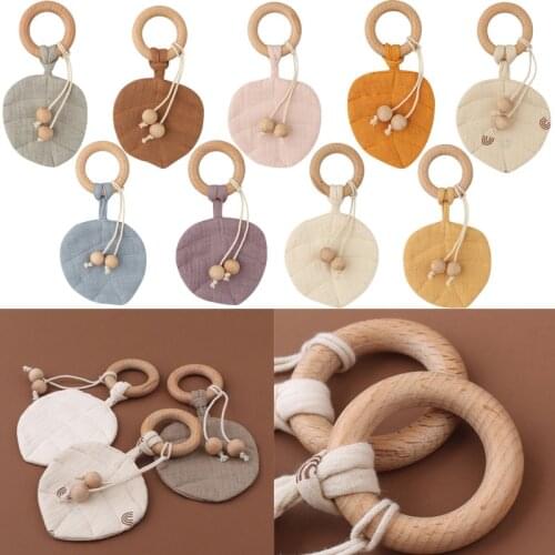 1pc Leaf Shape Wooden Baby Teether BPA Free Wood Teething Ring Molar Rattle Newborn Play Gym Hand Grip Shaking Toys Baby Shower