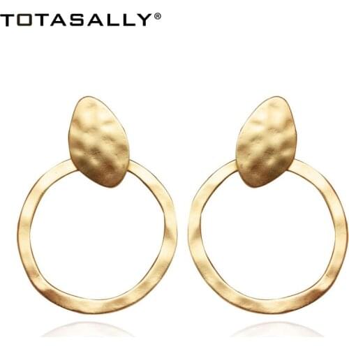 TOTASALLY Fashion Geo Circle Earrings Woman Irregualr Geometric Tribe Style Drop Hand Statement Earrings for Evening Party Show