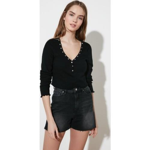 Trendyol Basic Denim Shorts & Bermuda TWOSS20SR0209