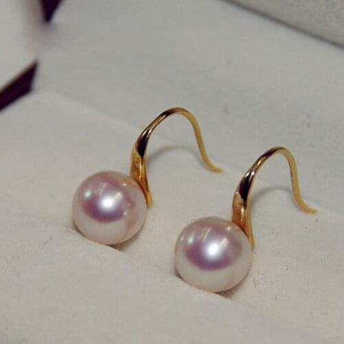 Pair of AAA8.5-9mm Japanese round Akoya white pearl earring 18k