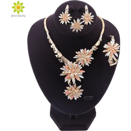 Fashion Dubai Bridal Jewelry Set Crystal Necklace Bracelet Elegant Women Flower Shape Earrings Ring for Women Wedding Jewelry