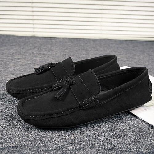 Men Casual Shoes Fashion Male Suede Shoes Men Soft Loafers Leisure Moccasins Slip on Mens Driving Shoes Man Lazy Shoe Tassel