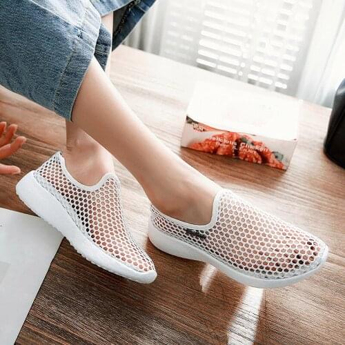 Season Female Sandals 2021 Mesh Breathable Women Shoes Fashion Sports Shoes Soft Comfortable Flat Women Shoes Zapatos De Mujer