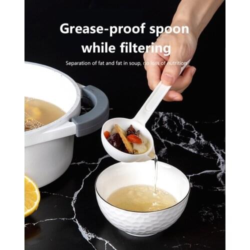2 In 1 Kitchen Oil Filter Spoon Soup Filter Oil Separation Spoon Long Handle Soup Spoon Plastic Colander Kitchen Tool