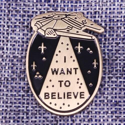 Alien UFO Space Martian Spaceship Flying Saucer Pin