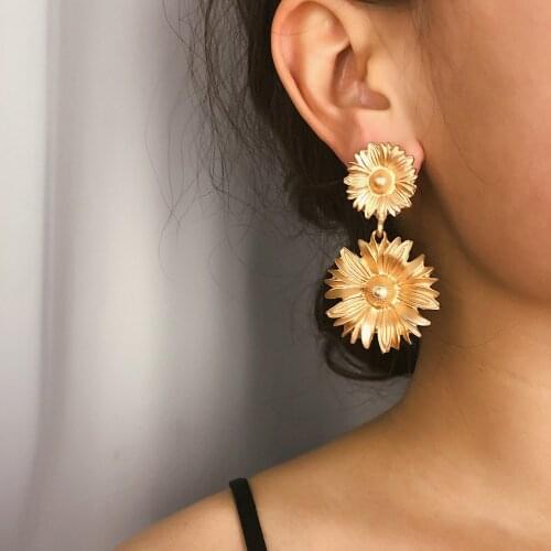 European and American jewelry creative exaggerated earrings with alloy shell starfish tide style earrings for lady women gifts
