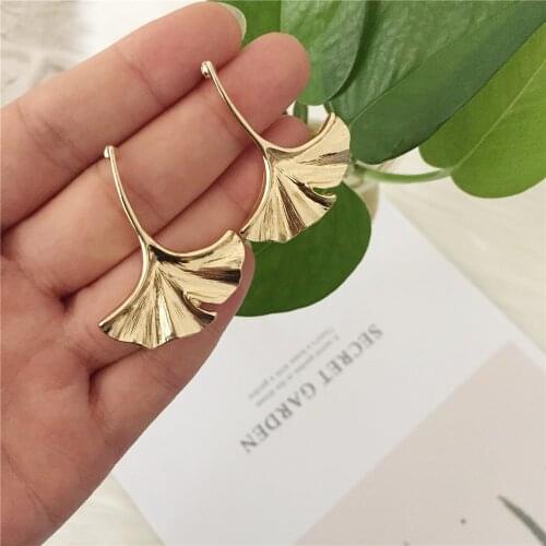 Chic Gold Color Gingko Leaf Drop Earrings For Women Thanksgiving Gift High Quality Unique Jewelry