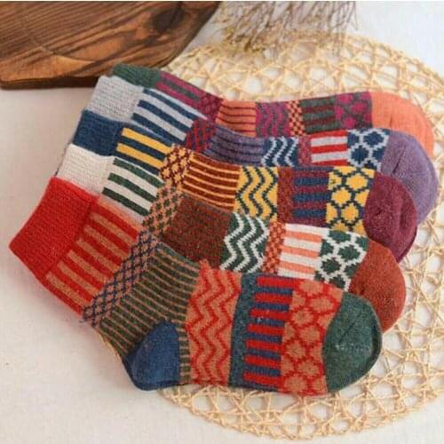 Hirigin Women Ladies 5 Pairs Winter Warm Thick Winter Socks Warm Wool Christmas Nordic Novelty Sock