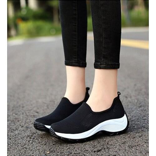 Sneakers Women Vulcanized Shoes Ladies Solid Color Slip-On Sneakers for Female Casual Sport Shoes 2021 Fashion Mujer Shoes