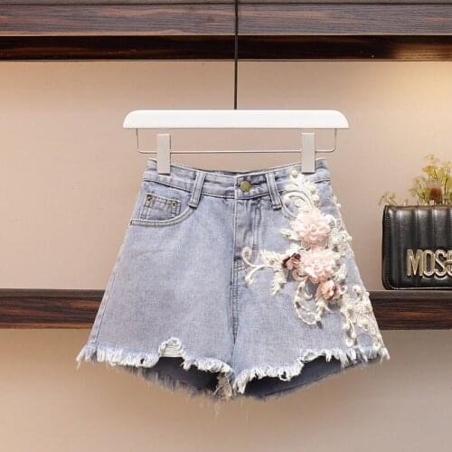 Women 2021 New Summer Korean Fashion Embroidery 3D Flower Wide Legs Denim Shorts High Waisted Hole Beading Short Jeans Y768