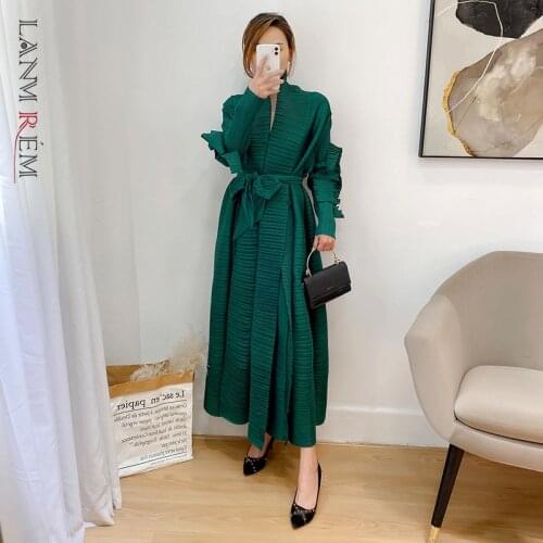 LANMREM Women Pleated Dress New Lapel Long Sleeve Loose Fit Female Causal Fashion Tide Dresses With Belt autumn winter 2E1558