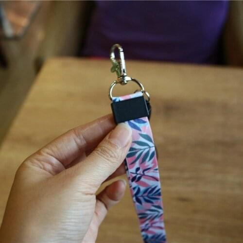 Fresh Leaves Nurse Badge Holder Nursing Neck Lanyard Id Card Holder for Phone Key Name Tags Office School Supplies Accessories