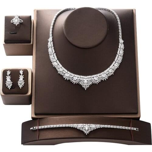 Jewelrt Set HADIYANA Gorgeou Vintage Women Necklace Earrings Ring And Bracelet Set Party Jewelry Zircon CN1514 Conjunto de joyas
