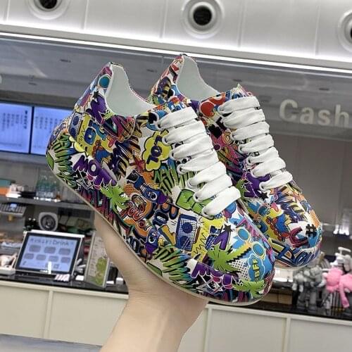 2021 New Color Trend Graffiti Platform Flat Lace-up Women White Sneakers Latex Round Toe Chunky Shoes Women Summer Outdoor Shoes