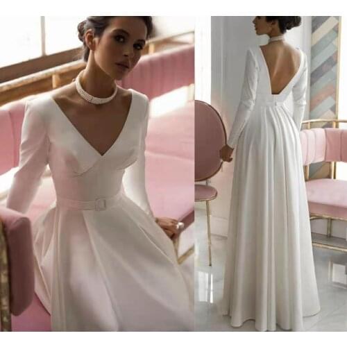 Vintage Satin Long Sleeve ALine Wedding Dresses with Pockets Floor Length V-Neck Abendkleid Ivory Maxi Bridal Gowns for Women
